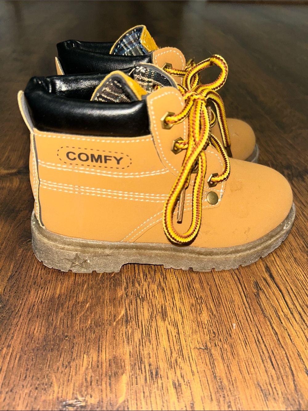 Comfy Kids' Tan Lace-Up Autumn Hiking Boots | Toddler Size 10